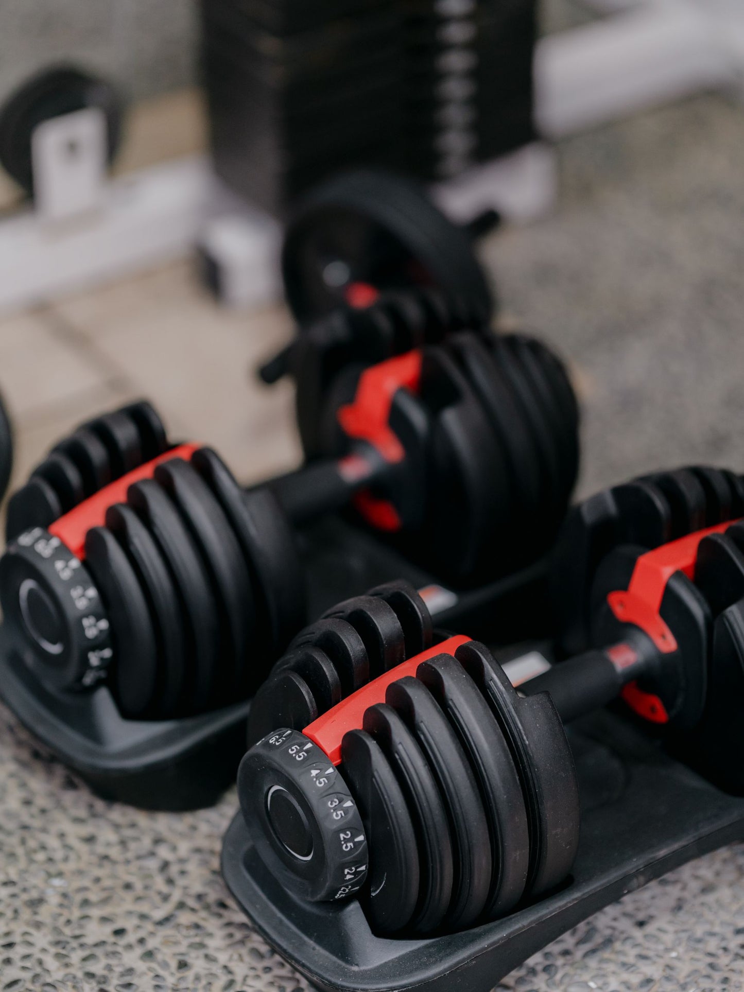 Forged 5-52.5 lb Adjustable Dumbbell Set